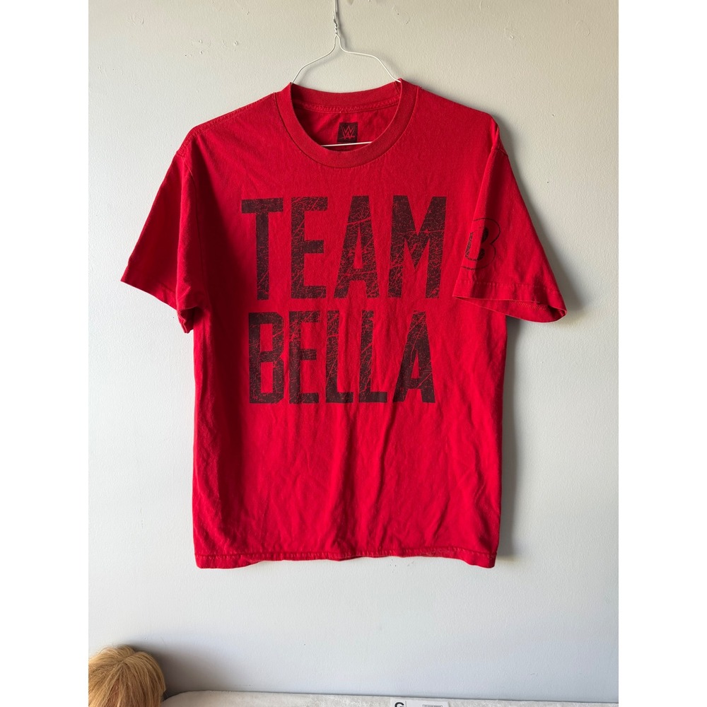 WWE Authentic Team Bella Red Graphic T-Shirt The Bella Twins Wrestling Large